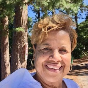 Meet your Posher, Sandra